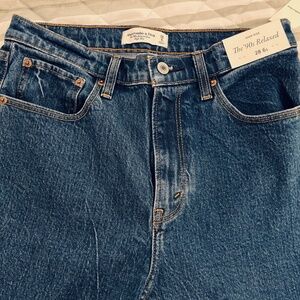 Brand new Abercombie and Fitch 90's relaxed high waist jeans
